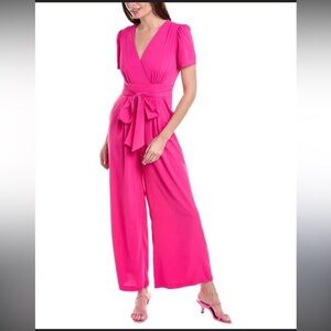 Julia Jordan
 V-Neck Short Sleeve Wide Leg Pleated Vibrant Pink Jumpsuit Size 10